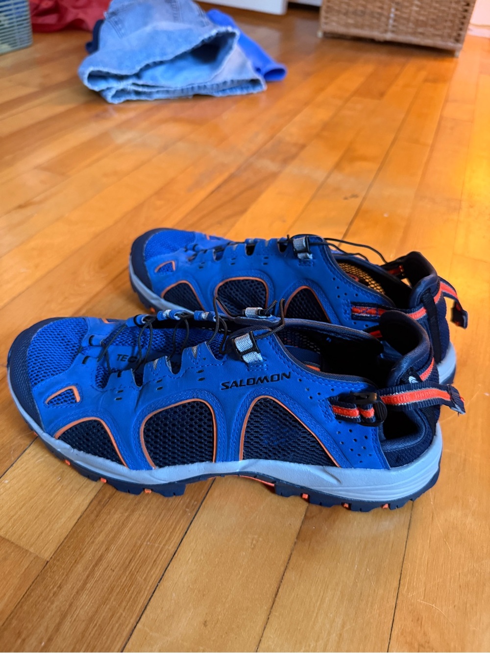 Salomon womens Shoes